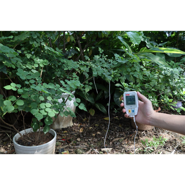 A57 BT Temperature Humidity Datalogger With Prob