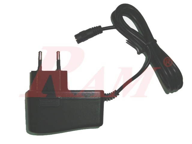 Charger For Battery Pack 12V شاحن بطاريات ليثيوم فصل اوتوماتيك مع ليد لبيان حالة الشحن
